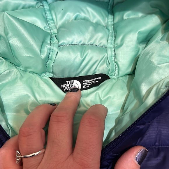 NWOT The North Face 700 Goose Down Vest Insulated Purple Puffer Medium - Picture 4 of 8